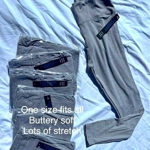 NWT Buttery soft grey leggings